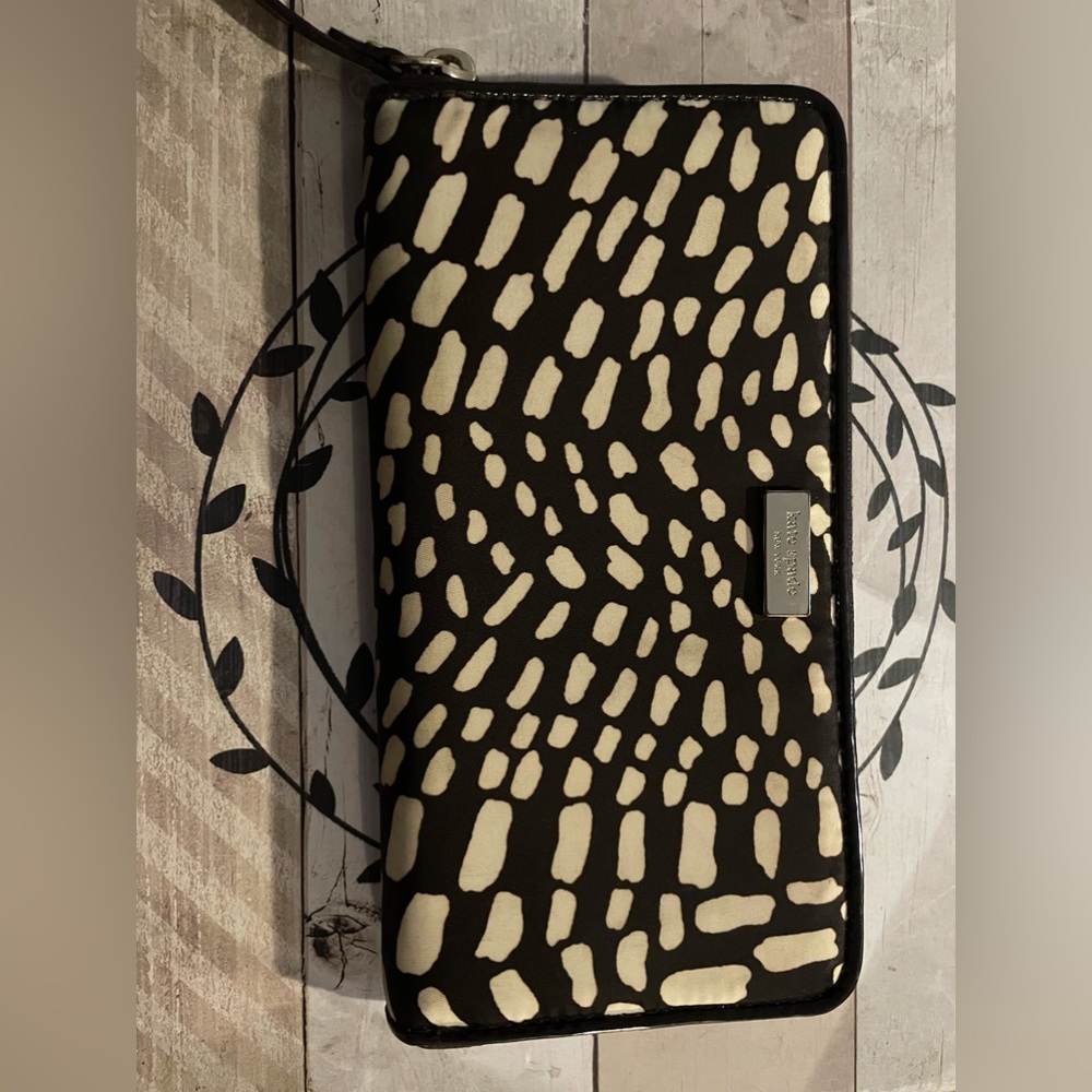 Kate Spade Dot Large Zip Around Nylon/Wallet Brown and Cream